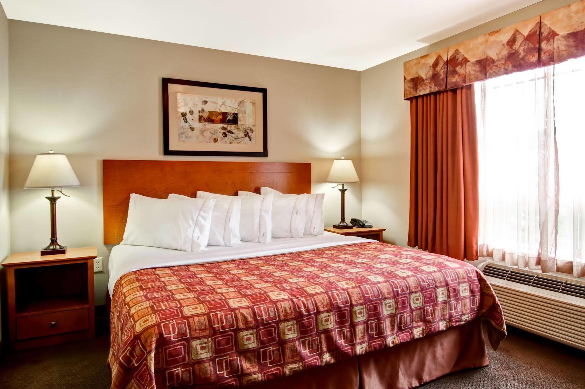 Canalta Rocky Mountain House Hotel Bagian luar foto